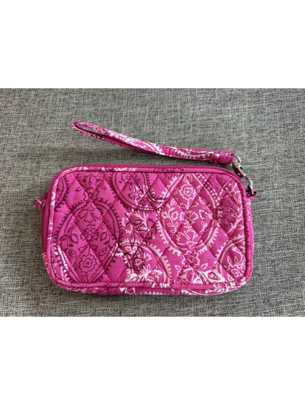 Vera Bradley Wristlet Stamped Paisley Pink Quilted Cotton NWOT